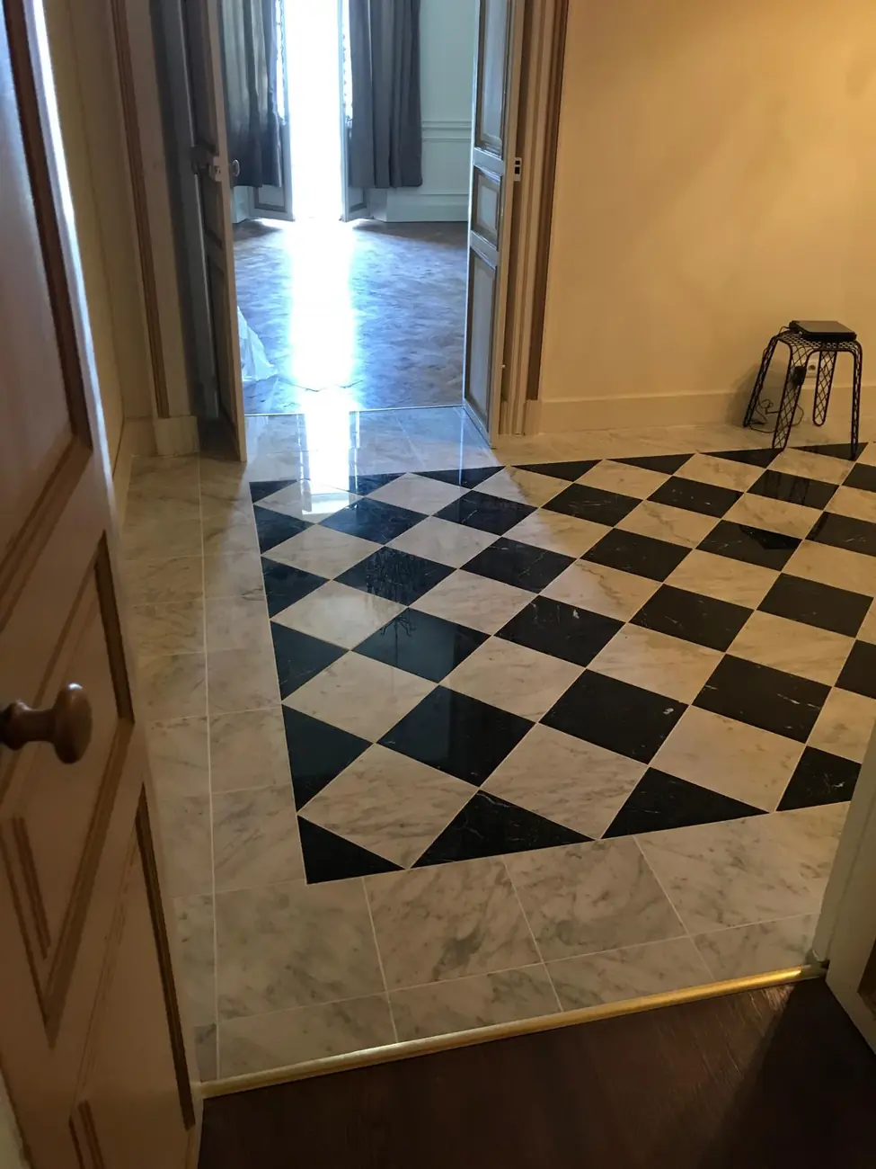 Maison ancienne, sols conservés, Rénovation · peinture · boiseries, réalisation SINOPIA